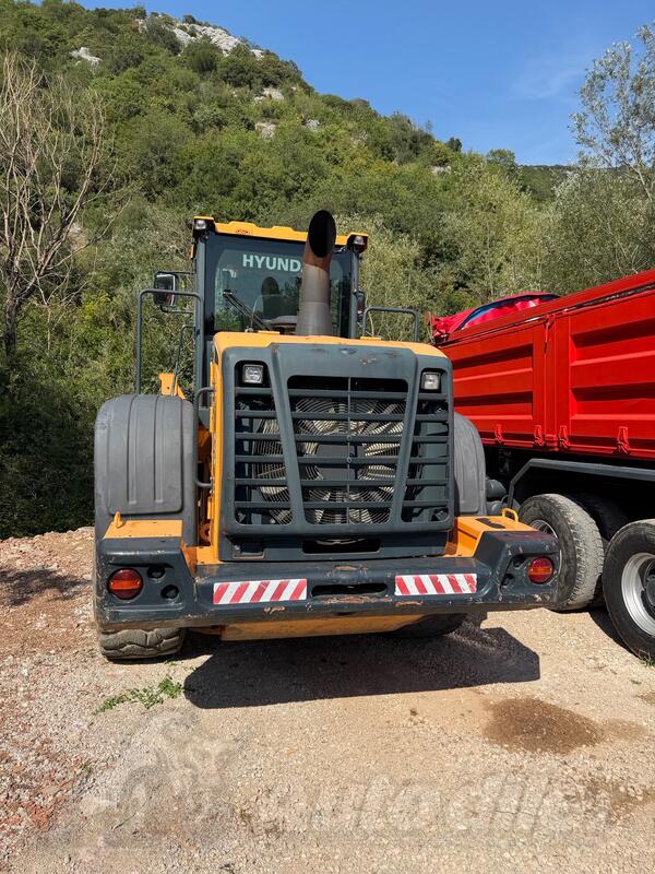 Hyundai - 760