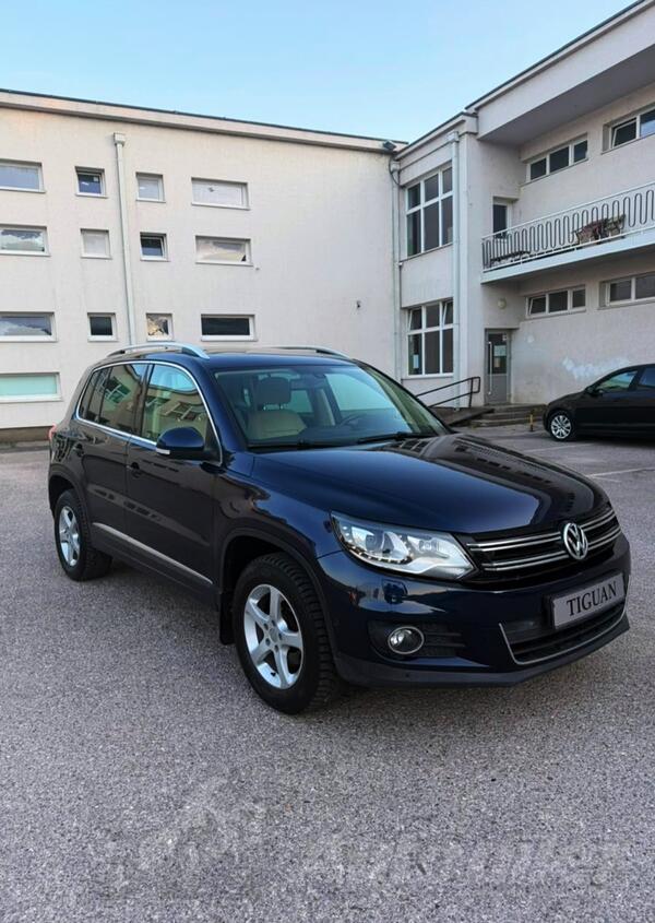 Volkswagen - Tiguan - 2.0 tdi