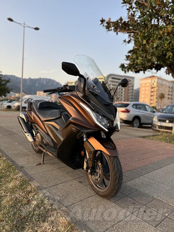 Kymco - AK 550