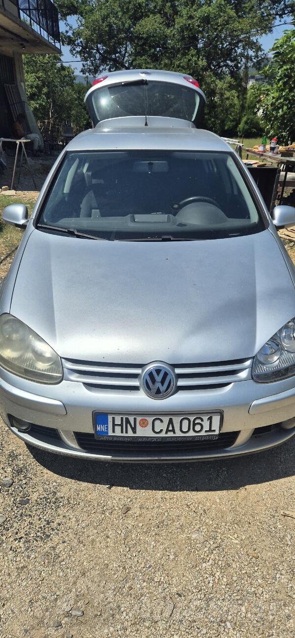 Volkswagen - Golf 5 - 1.9 TDI