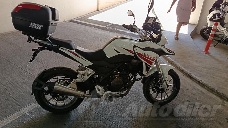 Benelli - Trk 251