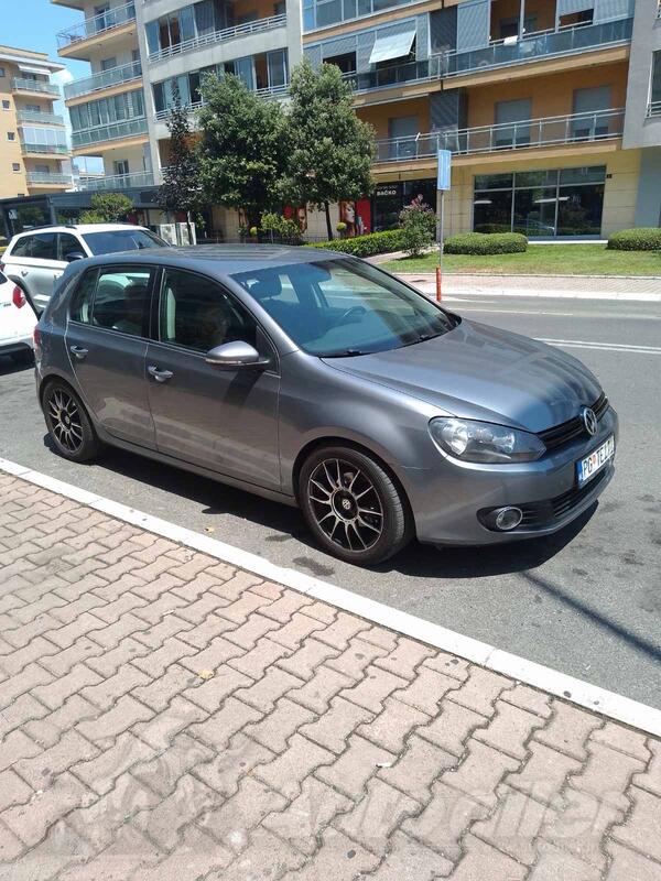 Volkswagen - Golf 6 - 1.6 TD(I) crveno