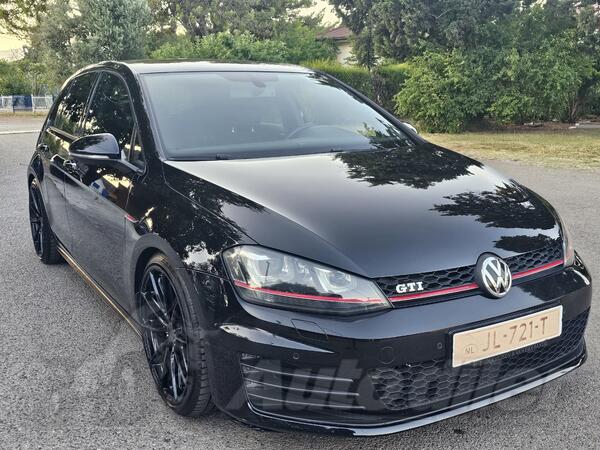 Volkswagen - Golf GTI - 2.0 tfsi