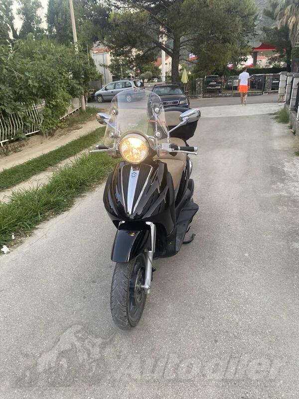 Piaggio - beverly