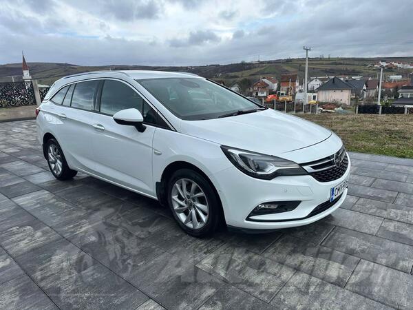 Opel - Astra - Varaosat ajoneuvoon OPEL ASTRA K Sports Tourer (B16) 1.6 CDTi (35) (B 16 DTH; D 16...
