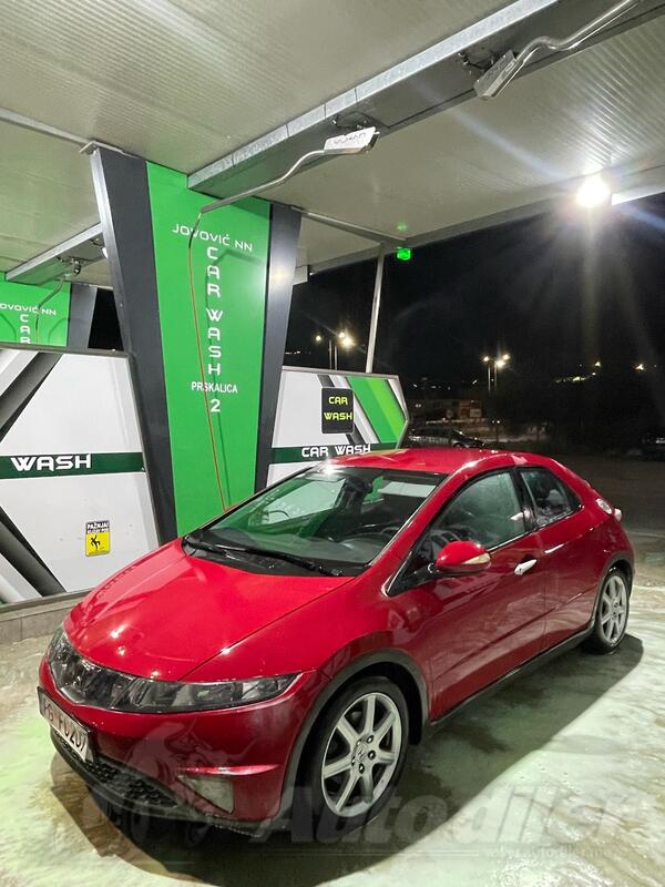 Honda - Civic - 1.8 v-tec