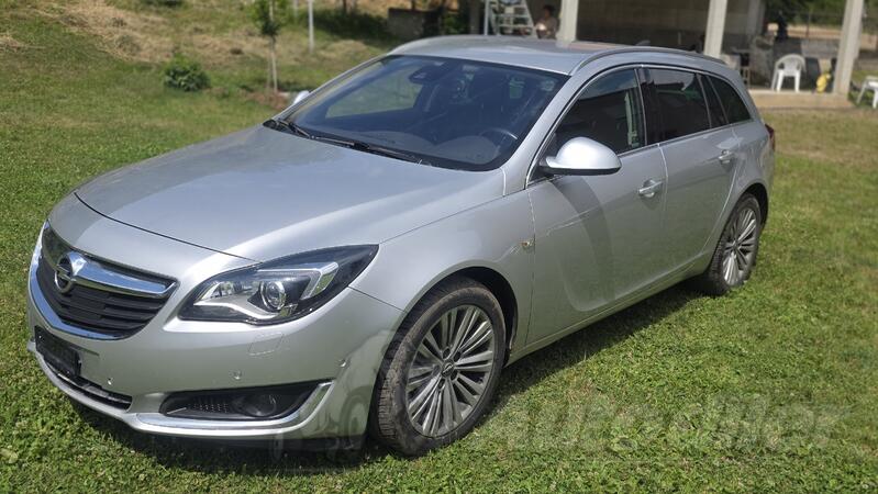 Opel - Insignia - 2.0 DTH 4x4
