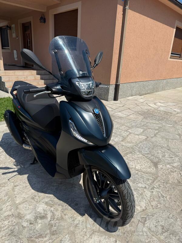 Piaggio - Beverly