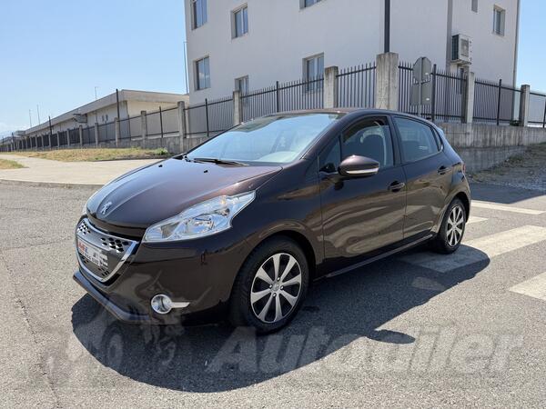Peugeot - 208 - 1.4 hdi AUTOMATIK