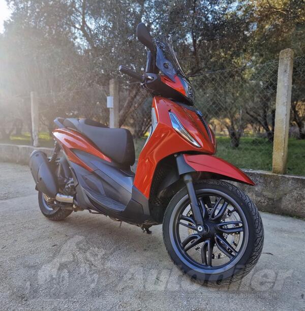 Piaggio - beverly 300