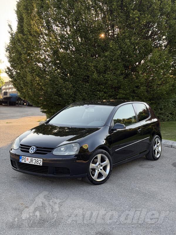 Volkswagen - Golf 5 - 1.9 TDi