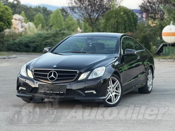 Mercedes Benz - E 200 - 200CGI