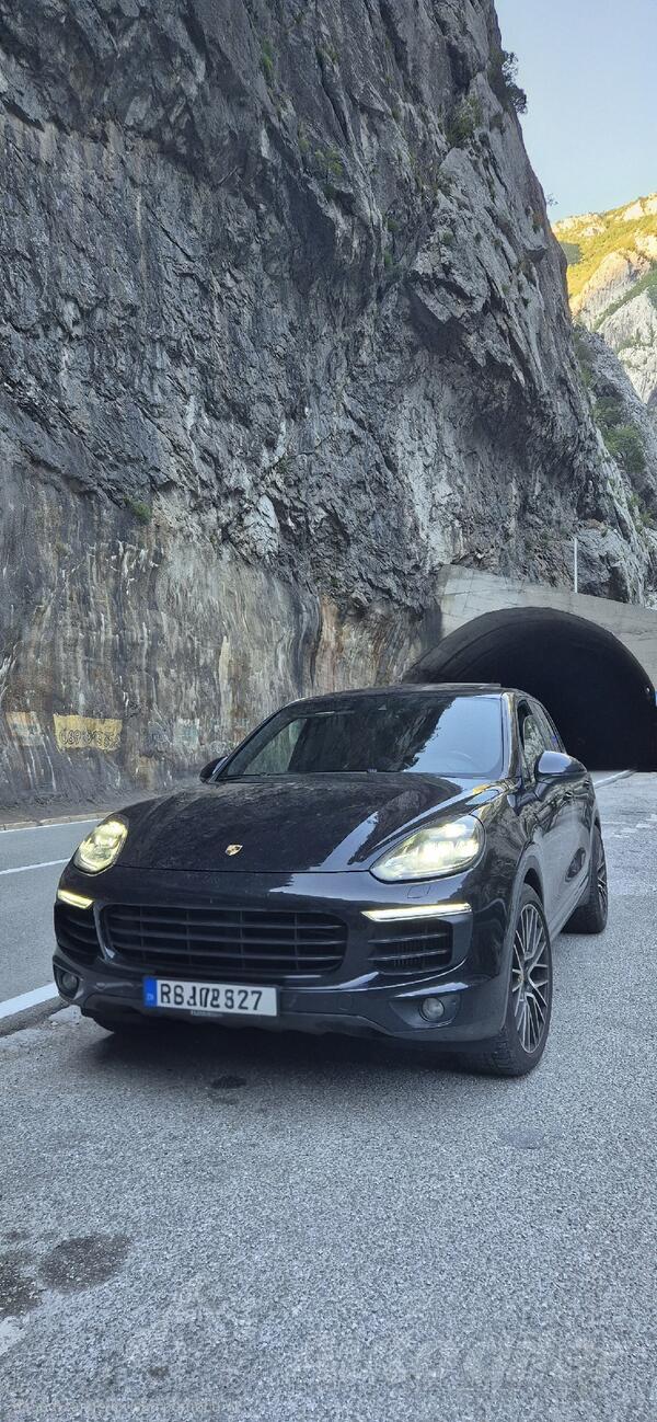 Porsche - Cayenne - 3.0
