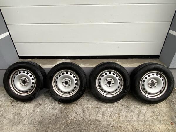 Fabričke felne i caddyVW gume