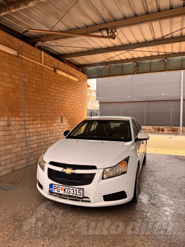 Chevrolet - Cruze