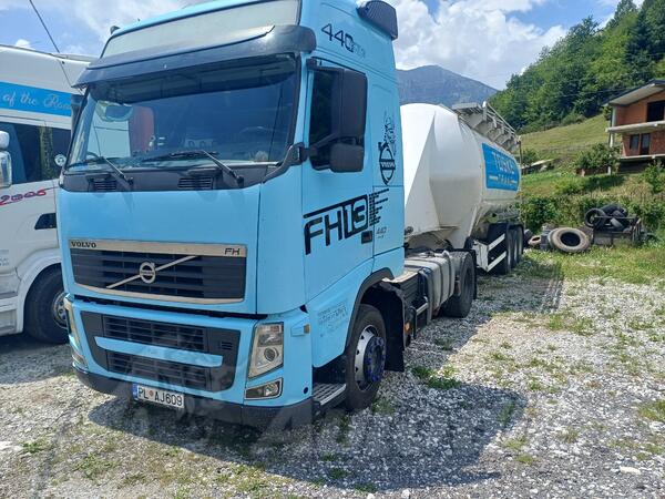 Volvo - fh400