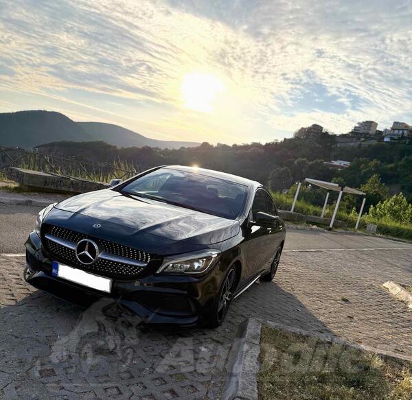 Mercedes Benz - CLA 180 - 1.6