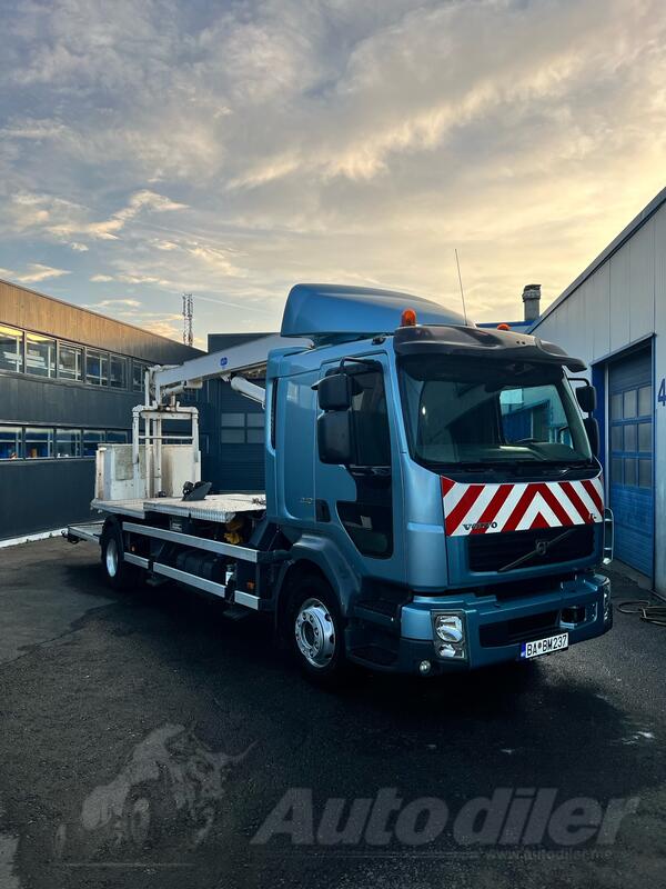 Volvo - FL 240