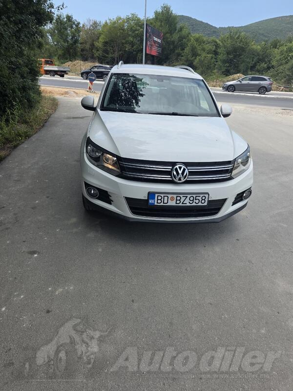 Volkswagen - Tiguan - 2.0 tdi