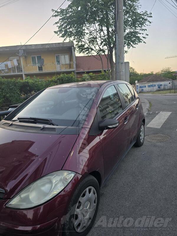 Mercedes Benz - 180 - A180 CDI