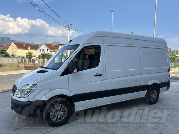 Mercedes Benz - sprinter 313