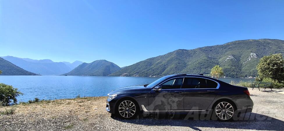 BMW - 730