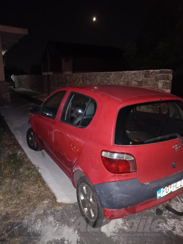 Toyota - Yaris - 998