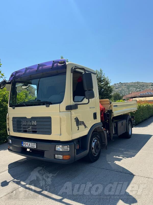 MAN - 12 210