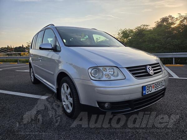 Volkswagen - Touran - 1.9 TDI DSG