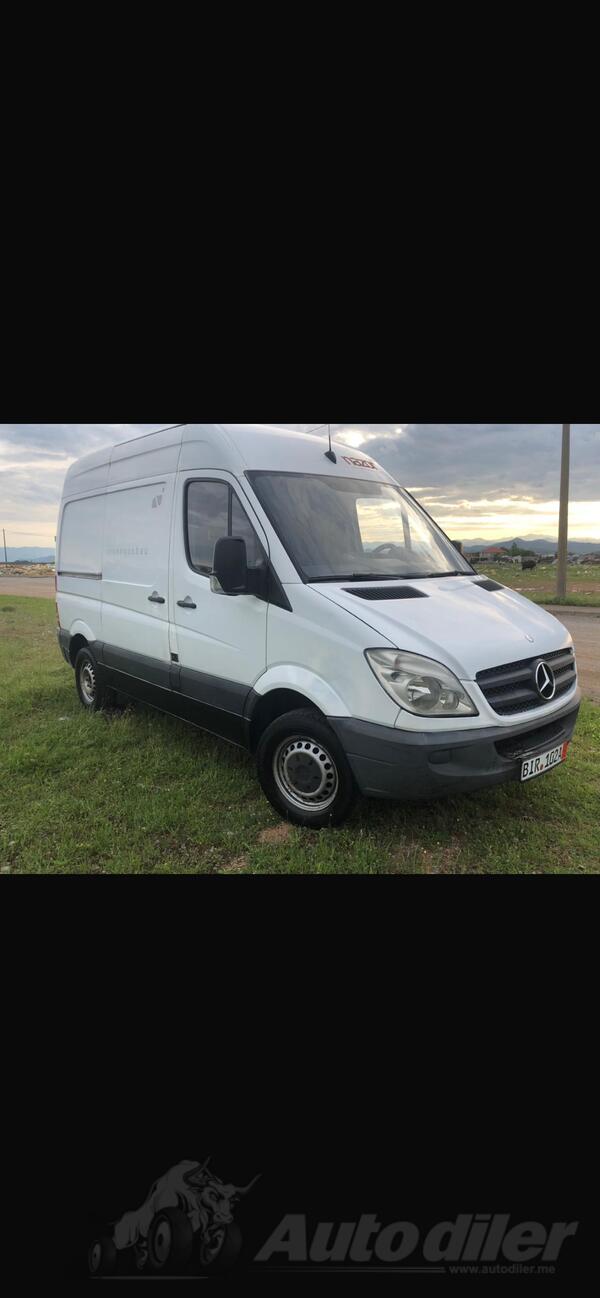 Mercedes Benz - Sprinter