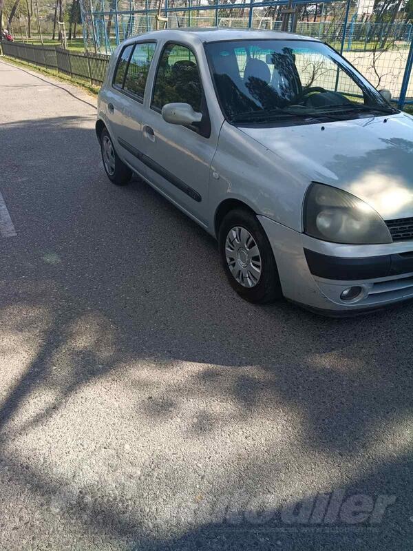 Renault - Clio - 1.5 dci