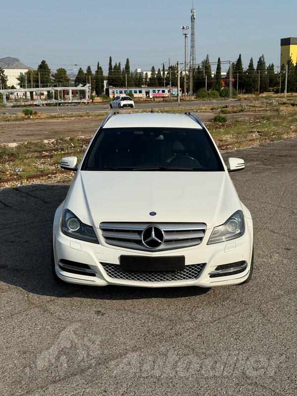 Mercedes Benz - C 220 - CDI AVANTGARDE