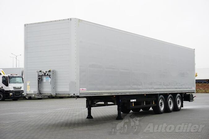 Schmitz Cargobull -  / Kontejner / XL / Podizajuća Osovina / Poluprikolica Sandučar / DOM-2425