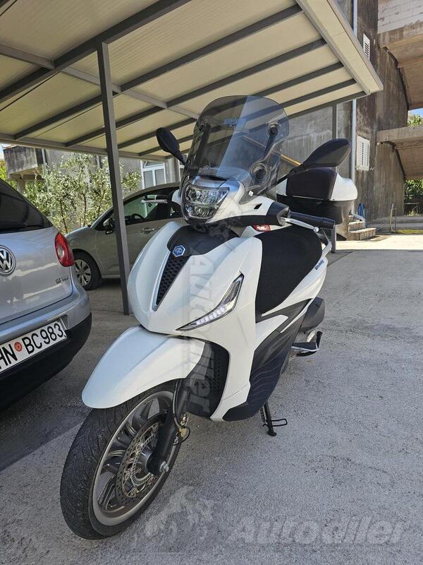 Piaggio - Beverly