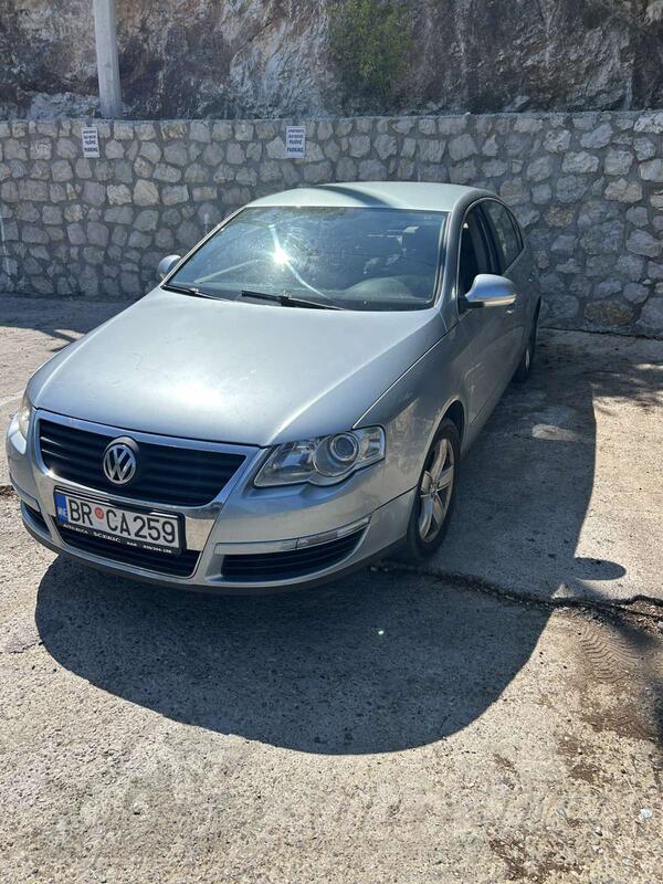 Volkswagen - Passat B6 - 2.0 FSI