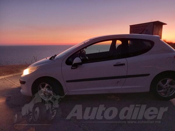 Peugeot - 207 - 1.4