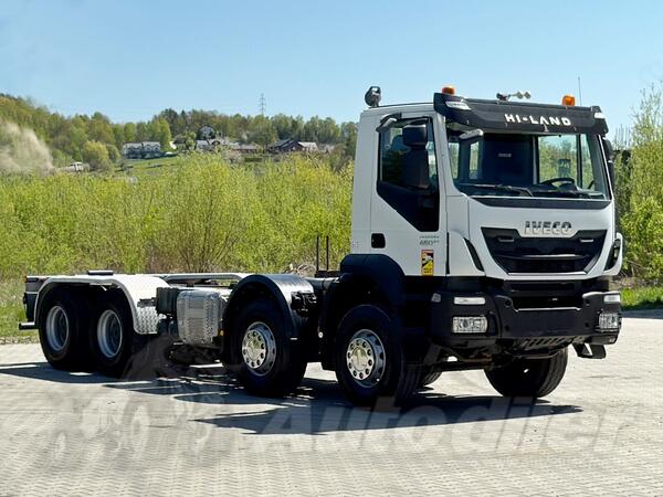 Iveco -  TRAKKER 450 / ŠASIJA / 8x4 / Kamionska šasija / LUS-1342