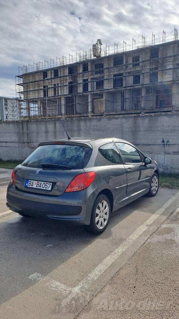 Peugeot - 207 - 1.6
