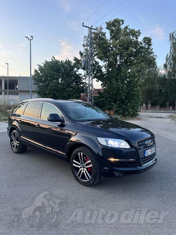 Audi - Q7