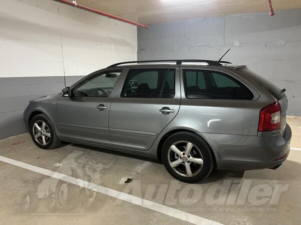 Škoda - Octavia - 1.6