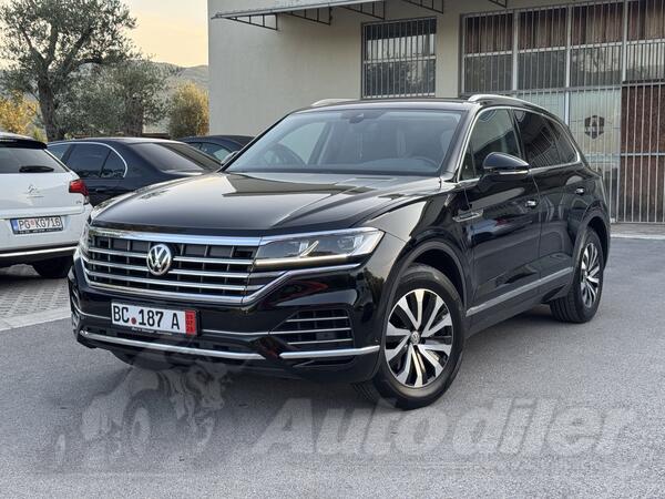 Volkswagen - Touareg - 3.0TDI