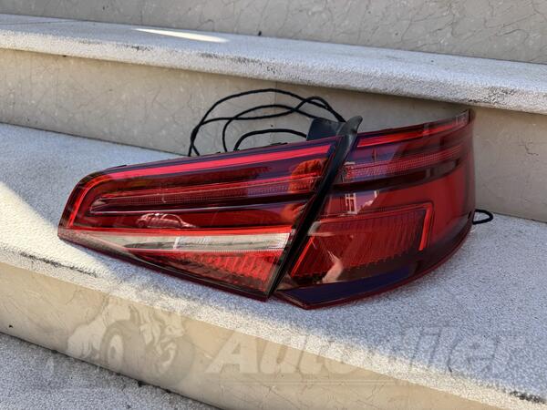 Oba stop svjetla za Audi - S3    - 2017