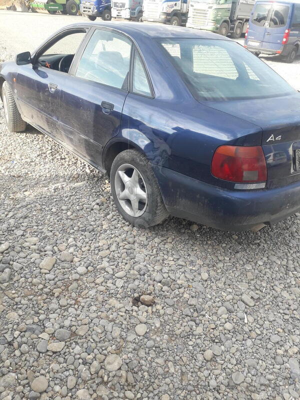 Audi - A4 - 1.6