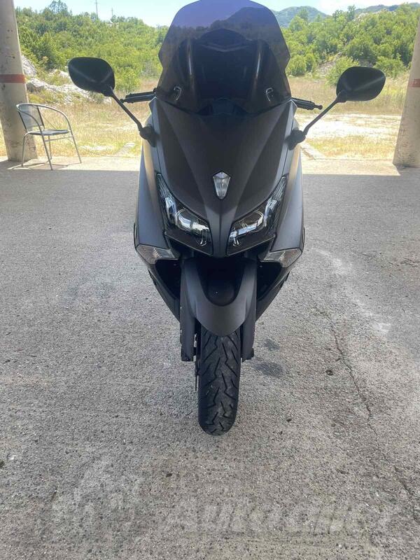 Yamaha - T MAX