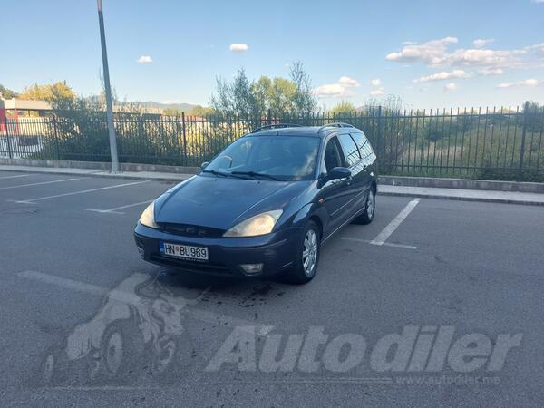 Ford - Focus - 18