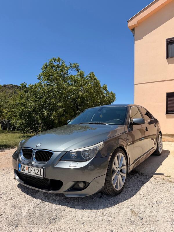 BMW - 525 - 525
