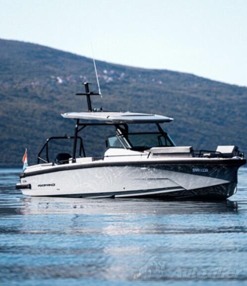 Abati yachts - Axopar 29 Suntop Brabus