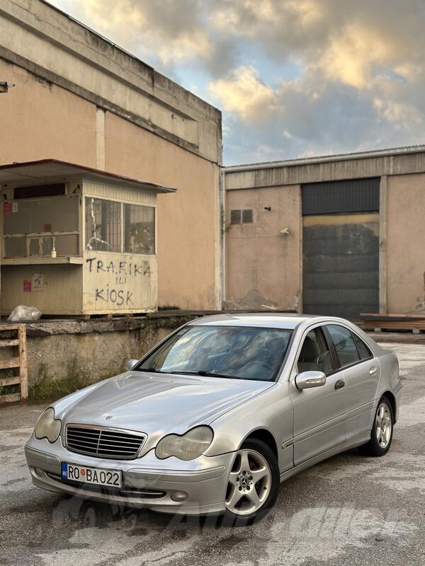 Mercedes Benz - C 200 - 2,2 85 KW CDI
