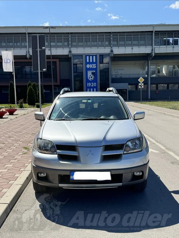 Mitsubishi - Outlander - 2.0 Benzin