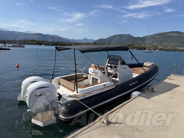 Joker Boat - Breva 800 + 2xYamaha 200